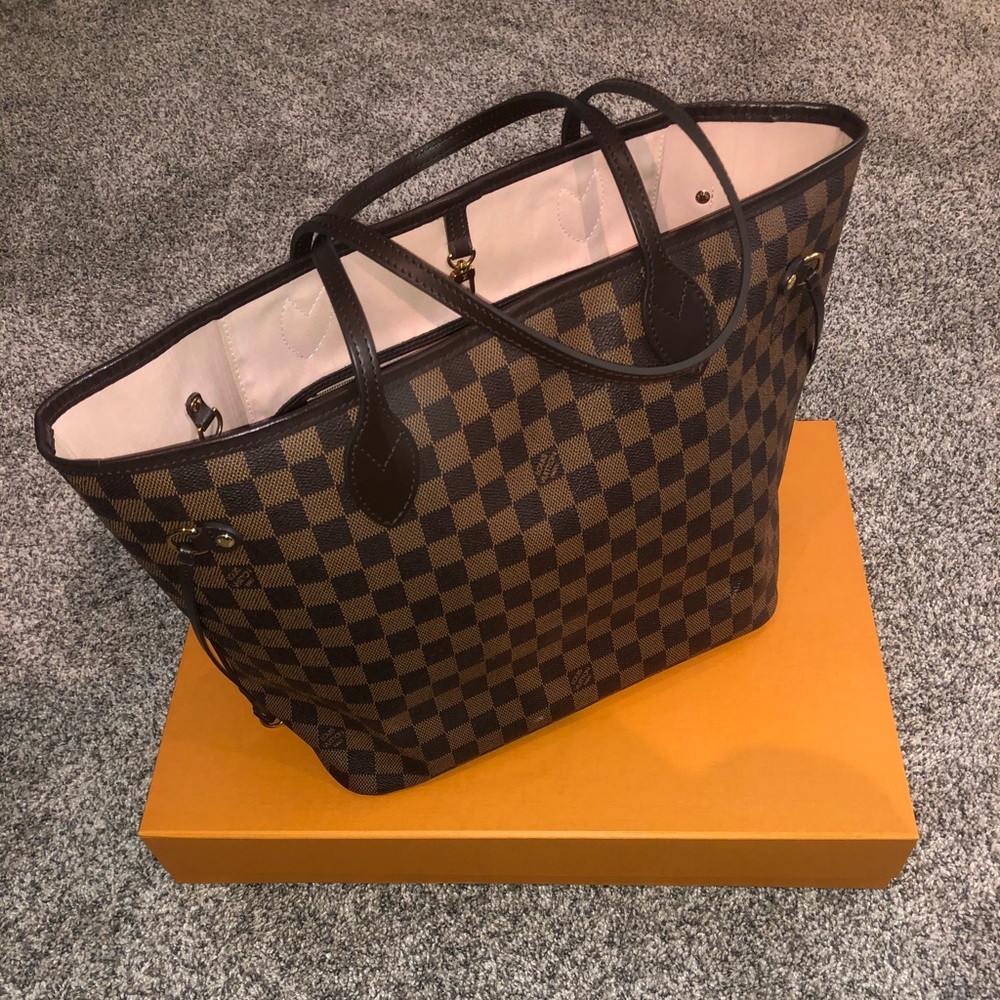 Louis Vuitton Neverfull MM
